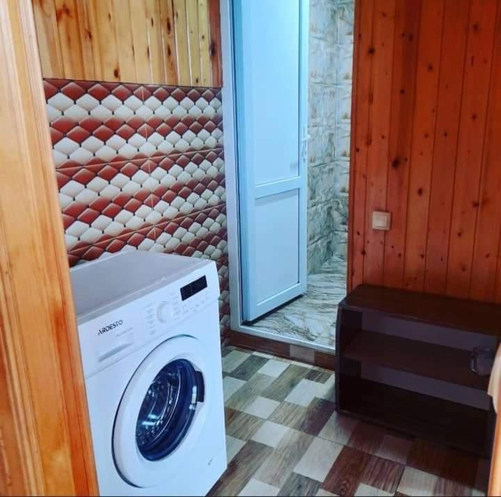 Apartment Sofia Батуми Екстериор снимка